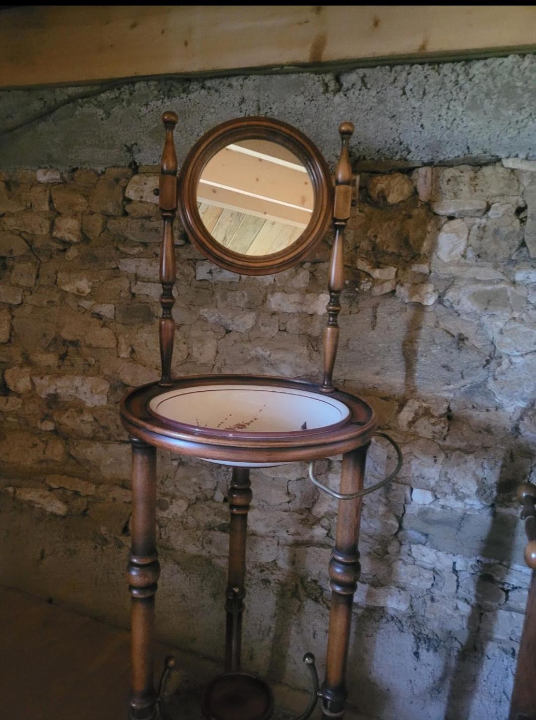 Nuit Insolite, Chambre Au Dessus D'Une Etable La Chapelle-Themer Buitenkant foto